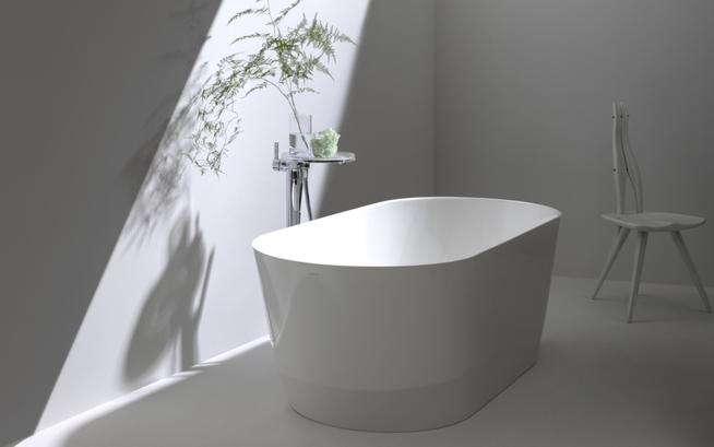 freistehende Badewanne aus Marbond aus der Kollektion Pro