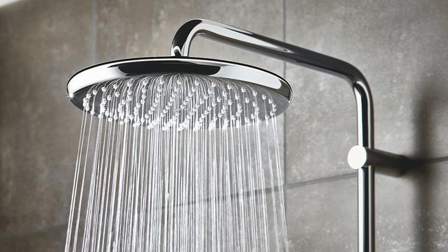 Runde Duschbrause GROHE Tempest 250 mit Regenfunktion